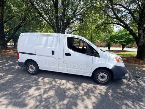 Used 2015 Nissan NV200 S FWD image 1