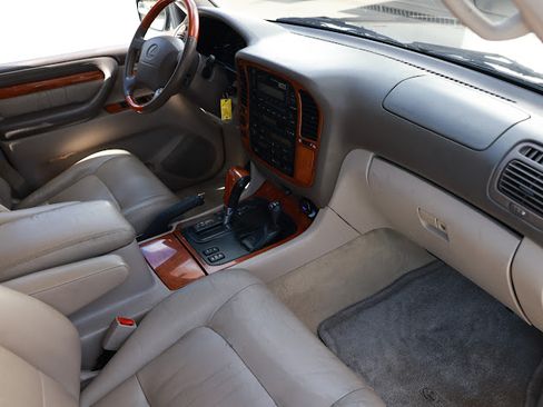 Used 2000 Lexus LX 470 4WD image 18
