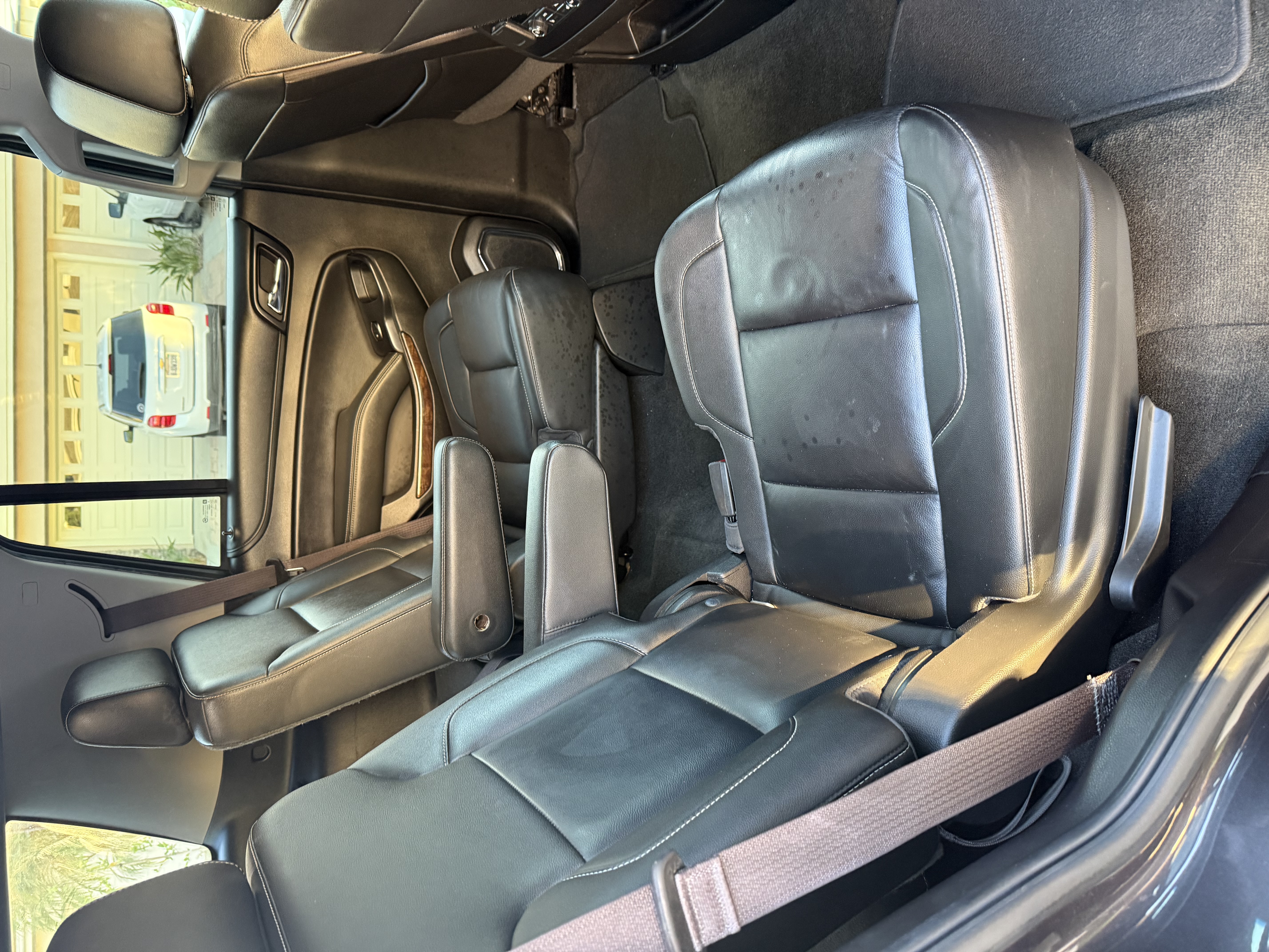 Used 2017 Chevrolet Tahoe LT w/ Luxury Package RWD image 30