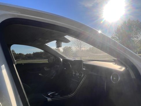 Used 2015 Mercedes-Benz C 300 Sedan image 5