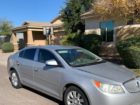 Used 2011 Buick LaCrosse CX image 2