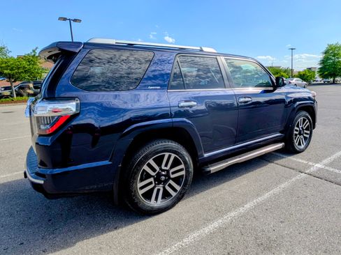 Used 2022 Toyota 4Runner Limited image 4