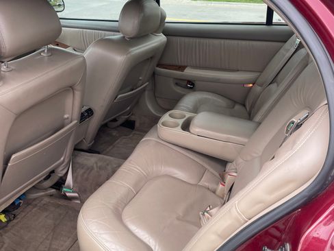 Used 2002 Buick Park Avenue w/ Prestige Pkg FWD image 10
