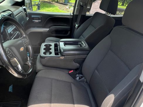 Used 2018 Chevrolet Silverado 2500 LT w/ Z71 Package, Off-Road AWD/4WD image 12