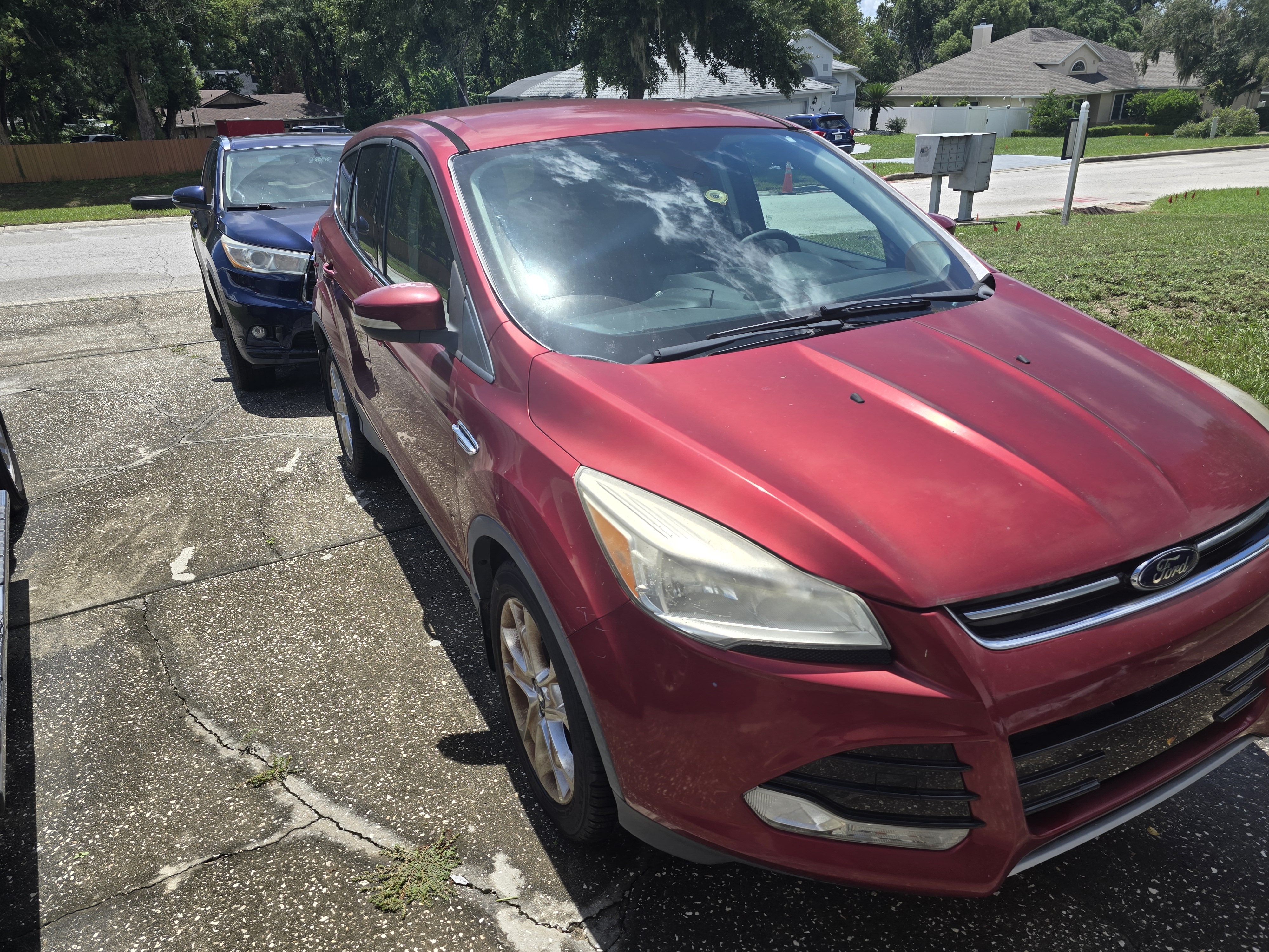 Used 2013 Ford Escape SEL FWD image 2