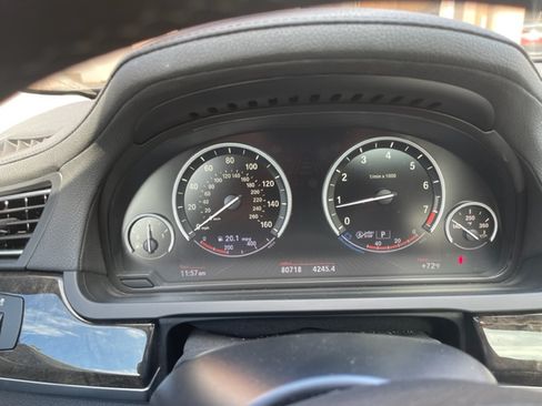 Used 2013 BMW 740i image 8