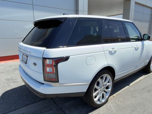 Used 2017 Land Rover Range Rover HSE AWD/4WD image 5