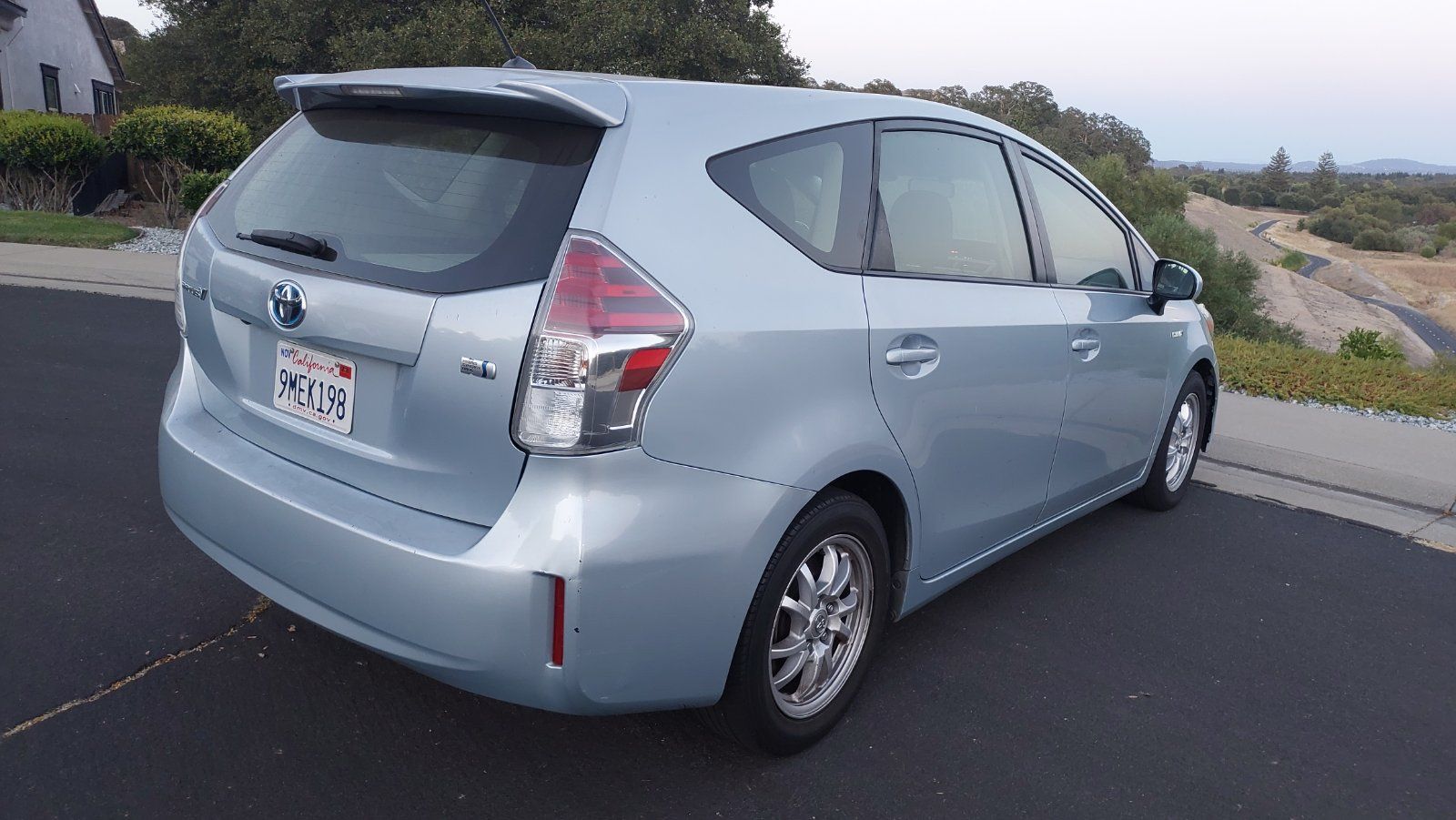 Used 2016 Toyota Prius V Two FWD image 6