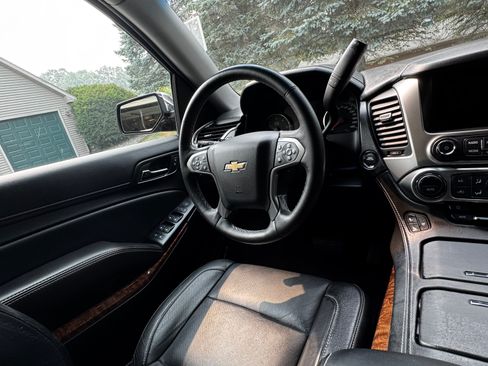 Used 2016 Chevrolet Tahoe LTZ AWD/4WD image 16