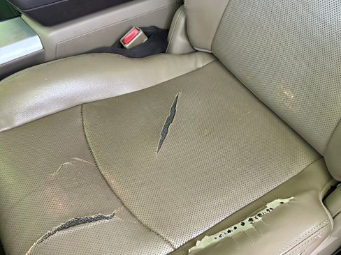 Used 2011 RAM 2500 Laramie w/ Cold Weather Group image 30