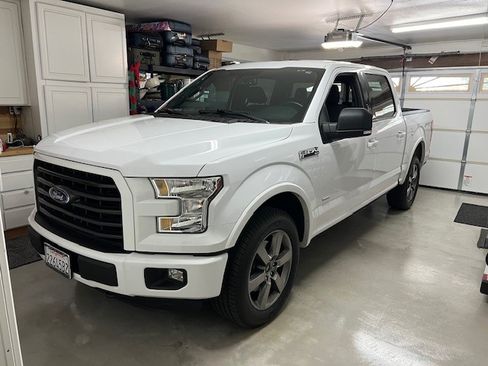 Used 2016 Ford F150 XLT w/ Equipment Group 302A Luxury image 11