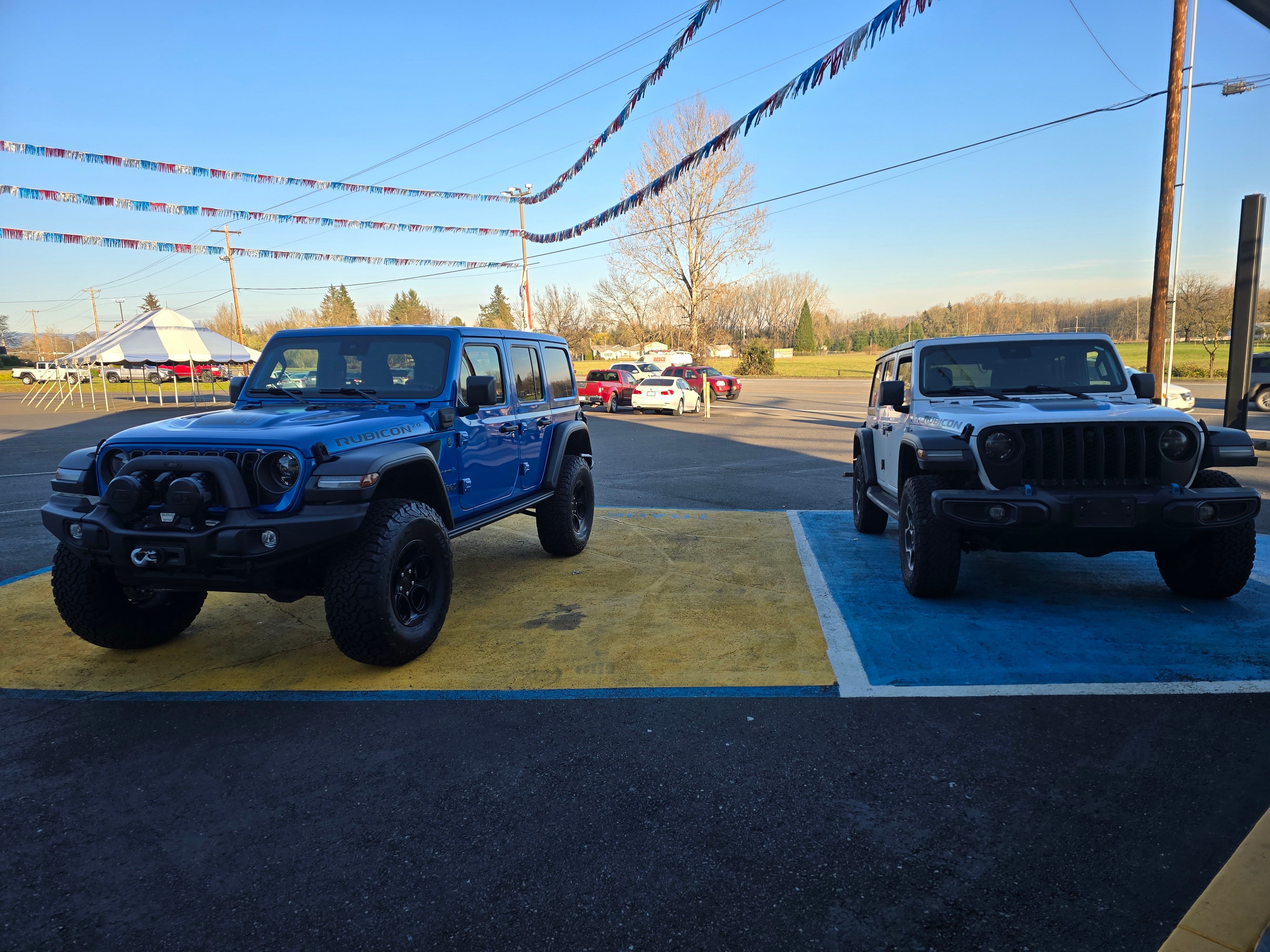 Used 2023 Jeep Wrangler Unlimited Rubicon 4xe AWD/4WD image 22