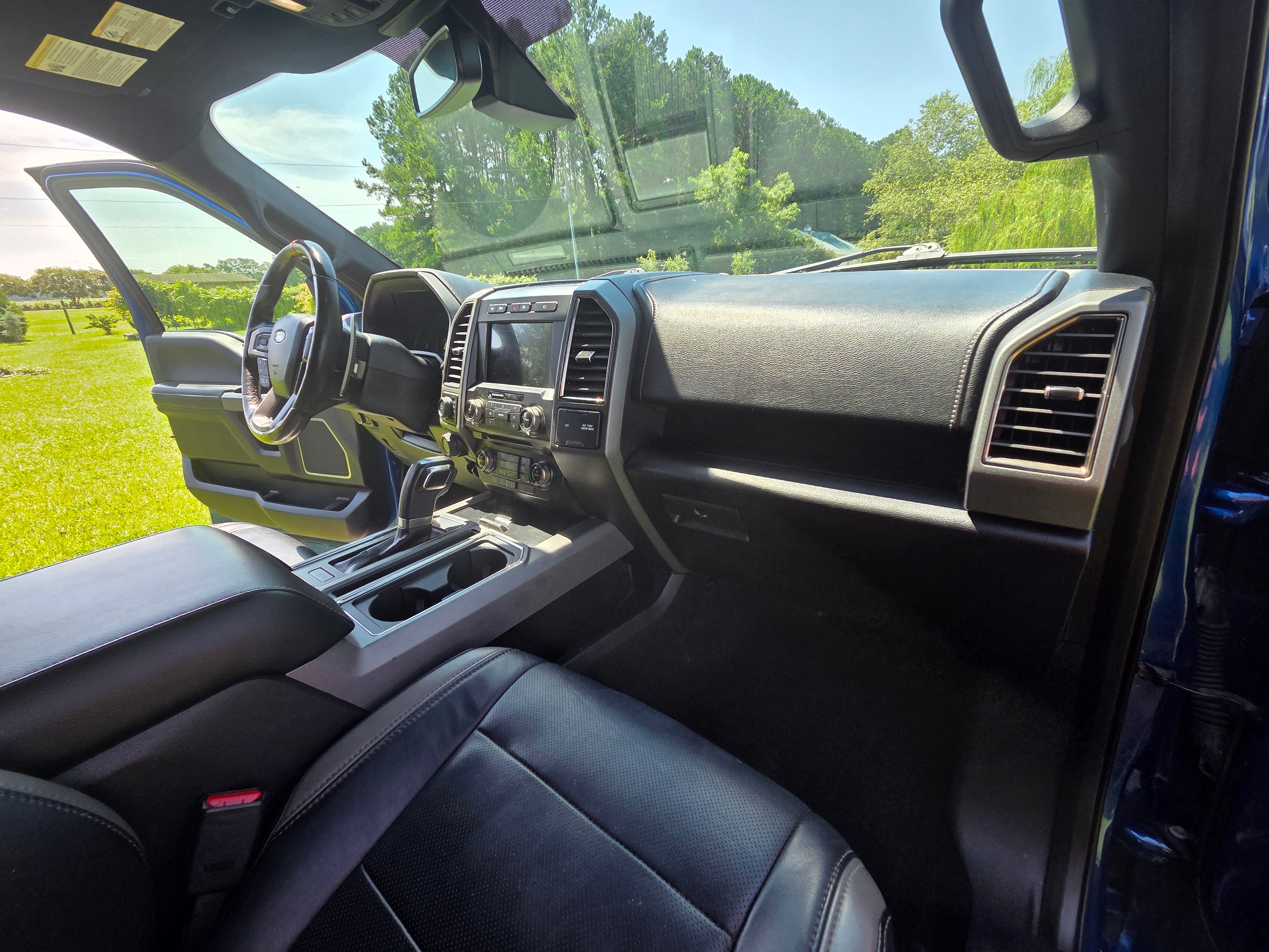 Used 2017 Ford F150 Raptor w/ Equipment Group 802A Luxury AWD/4WD image 17