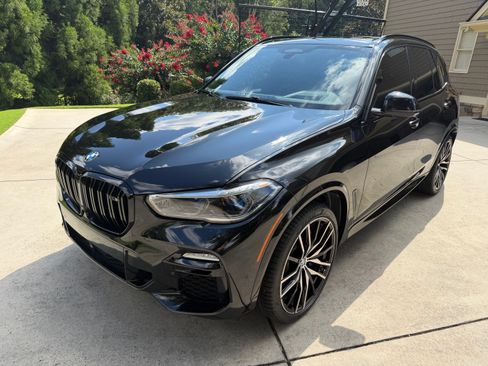 Used 2019 BMW X5 xDrive50i w/ M Sport Package AWD/4WD image 1