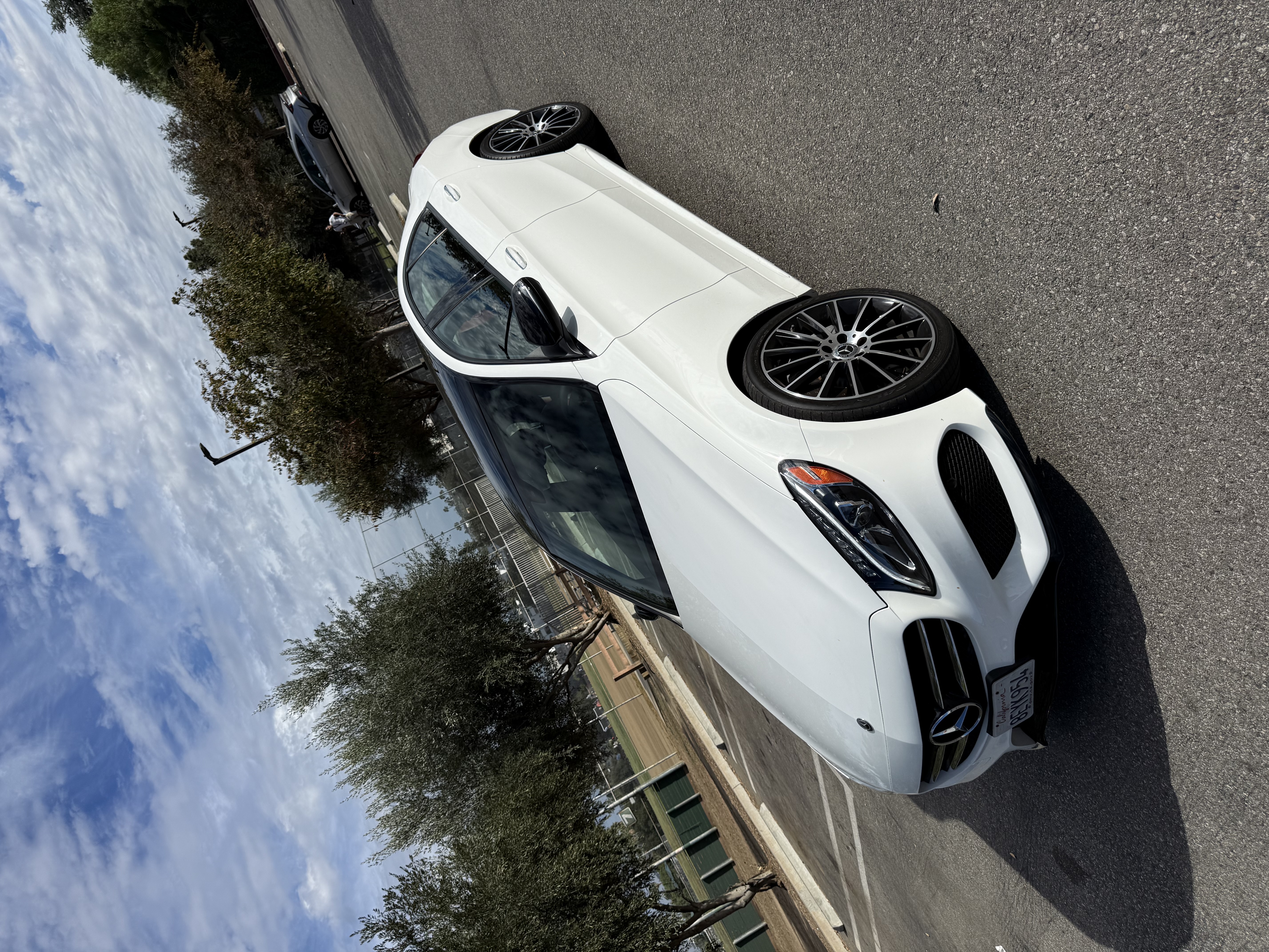 Used 2018 Mercedes-Benz C 300 Sedan image 2