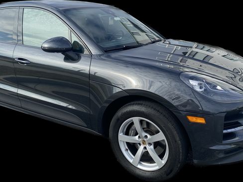 Used 2020 Porsche Macan image 2