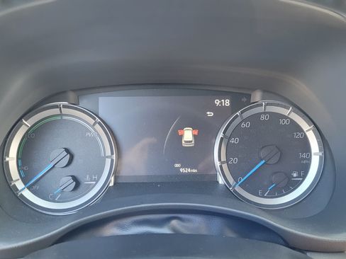 Used 2024 Toyota Highlander XLE image 5