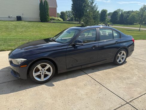 Used 2013 BMW 328i Sedan RWD image 2
