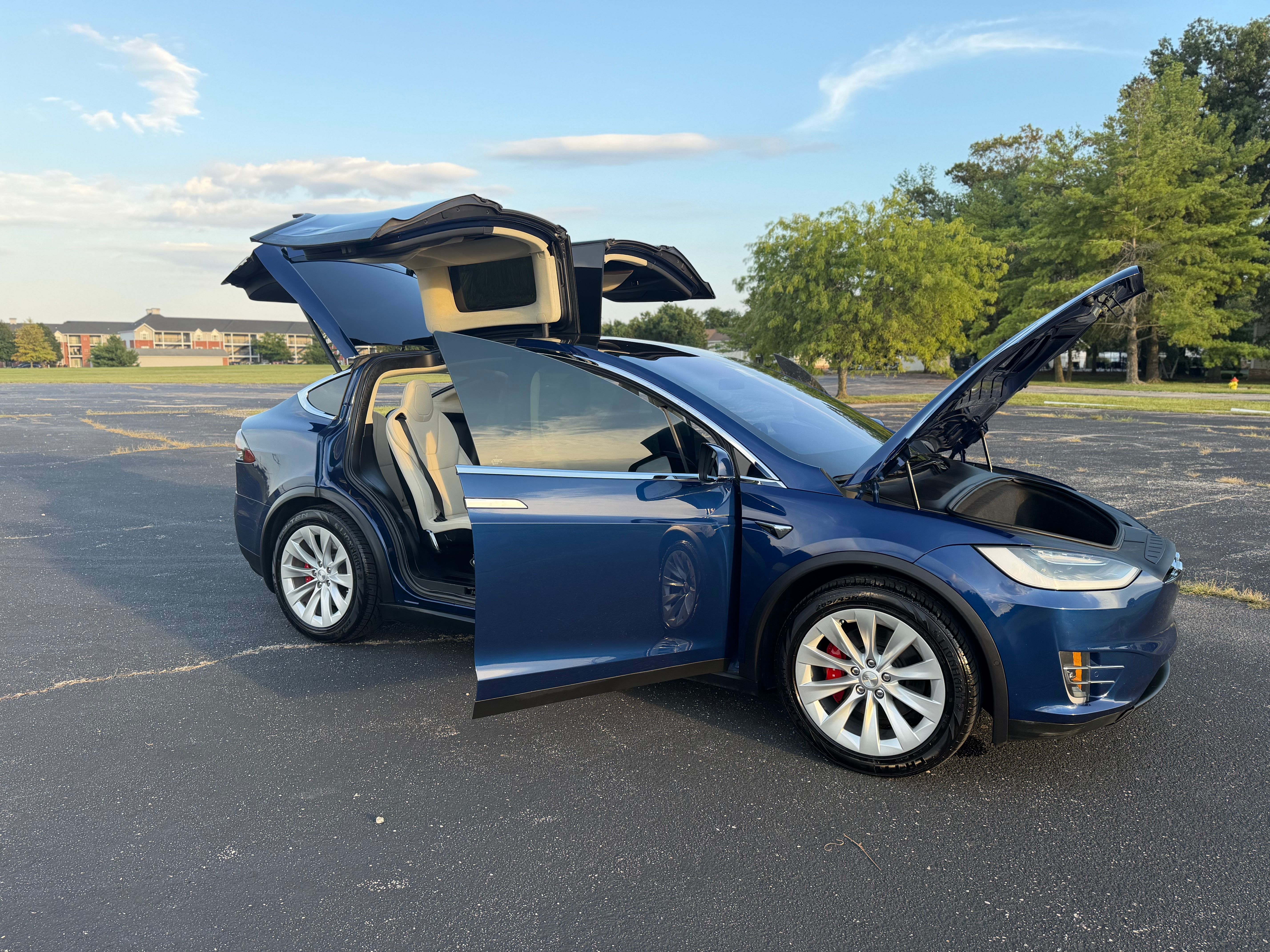 Used 2019 Tesla Model X P100D AWD/4WD image 16