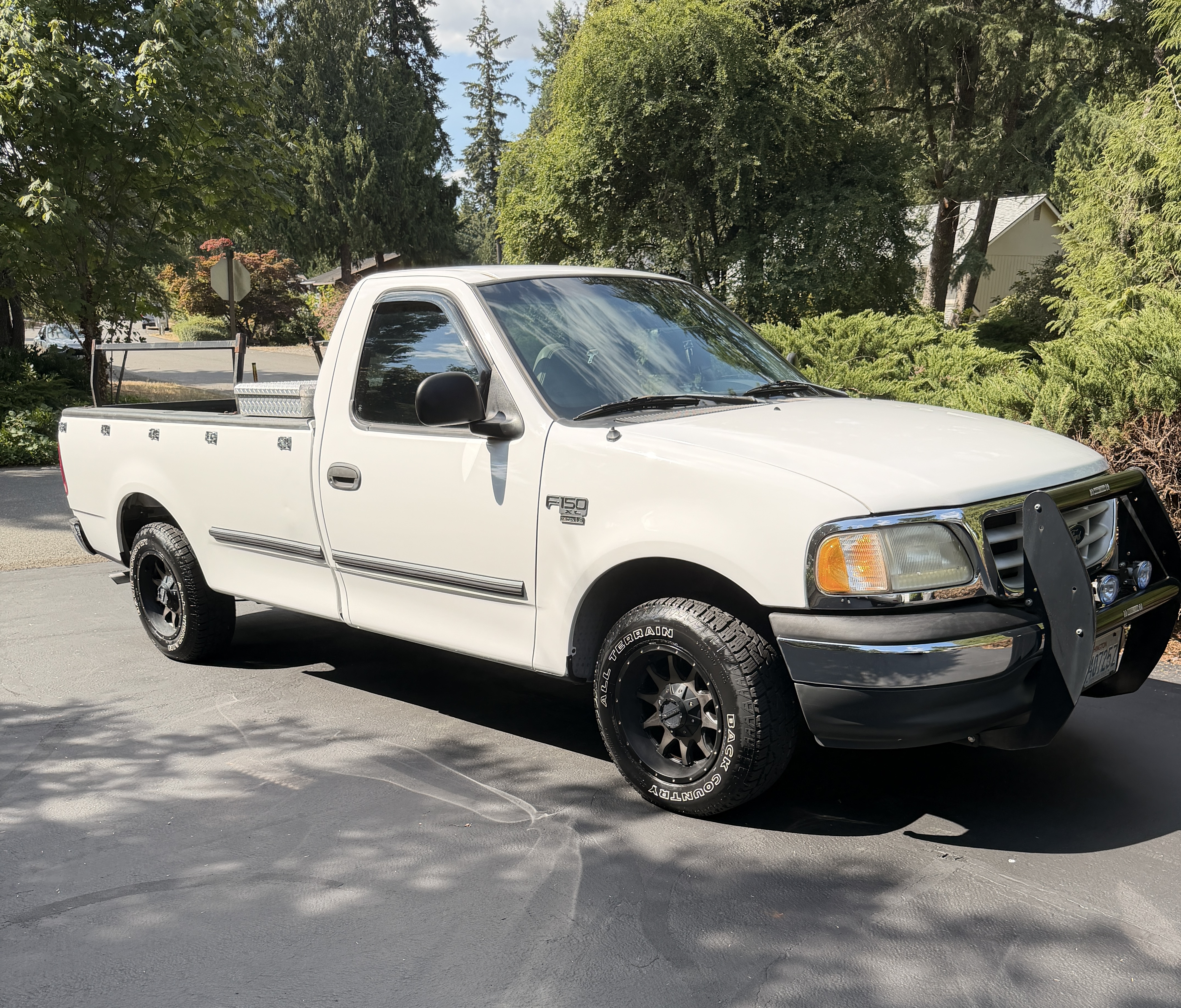 Used 1999 Ford F150 2WD Regular Cab image 2