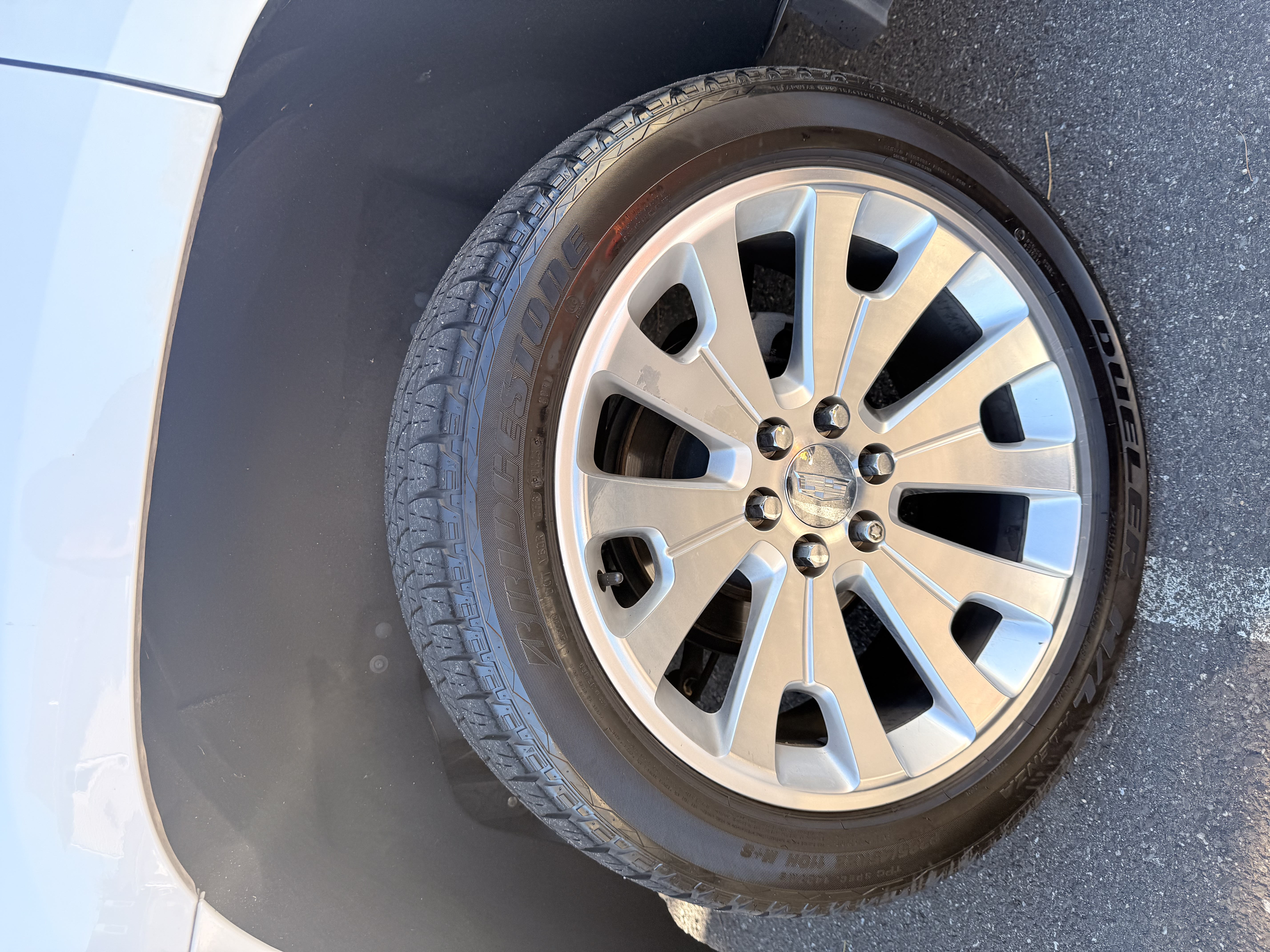 Used 2017 Cadillac Escalade Luxury AWD/4WD image 17