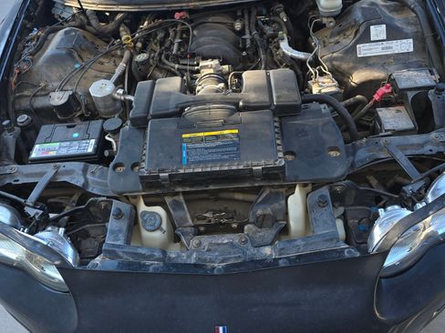 Used 2002 Chevrolet Camaro Z28 w/ SS Performance/Appearance Pkg image 10