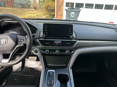 Used 2020 Honda Accord Hybrid image 8