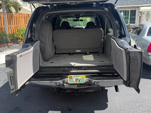 Used 2001 Ford Excursion XLT RWD image 10