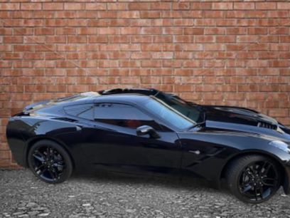Used 2019 Chevrolet Corvette Stingray Coupe w/ 1LT