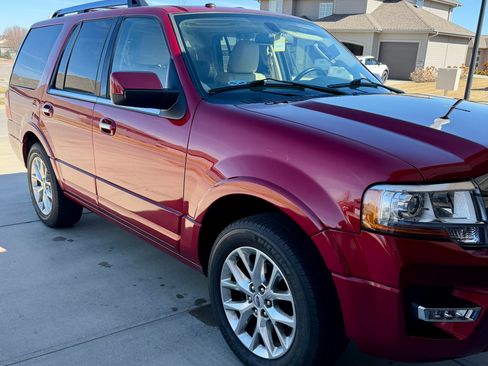 Used 2016 Ford Expedition Limited w/ Equipment Group 301A image 10