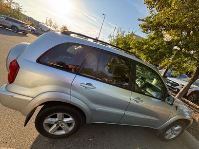 Used 2004 Toyota RAV4 4WD