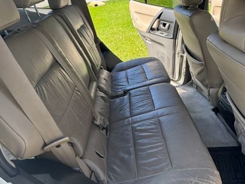 Used 2006 Mitsubishi Montero Limited AWD/4WD image 13