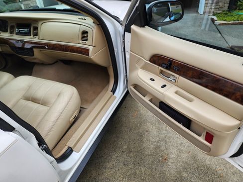Used 2007 Mercury Grand Marquis LS image 24