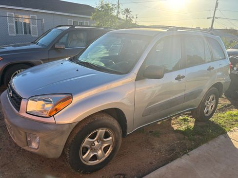 Used 2001 Toyota RAV4 2WD image 2