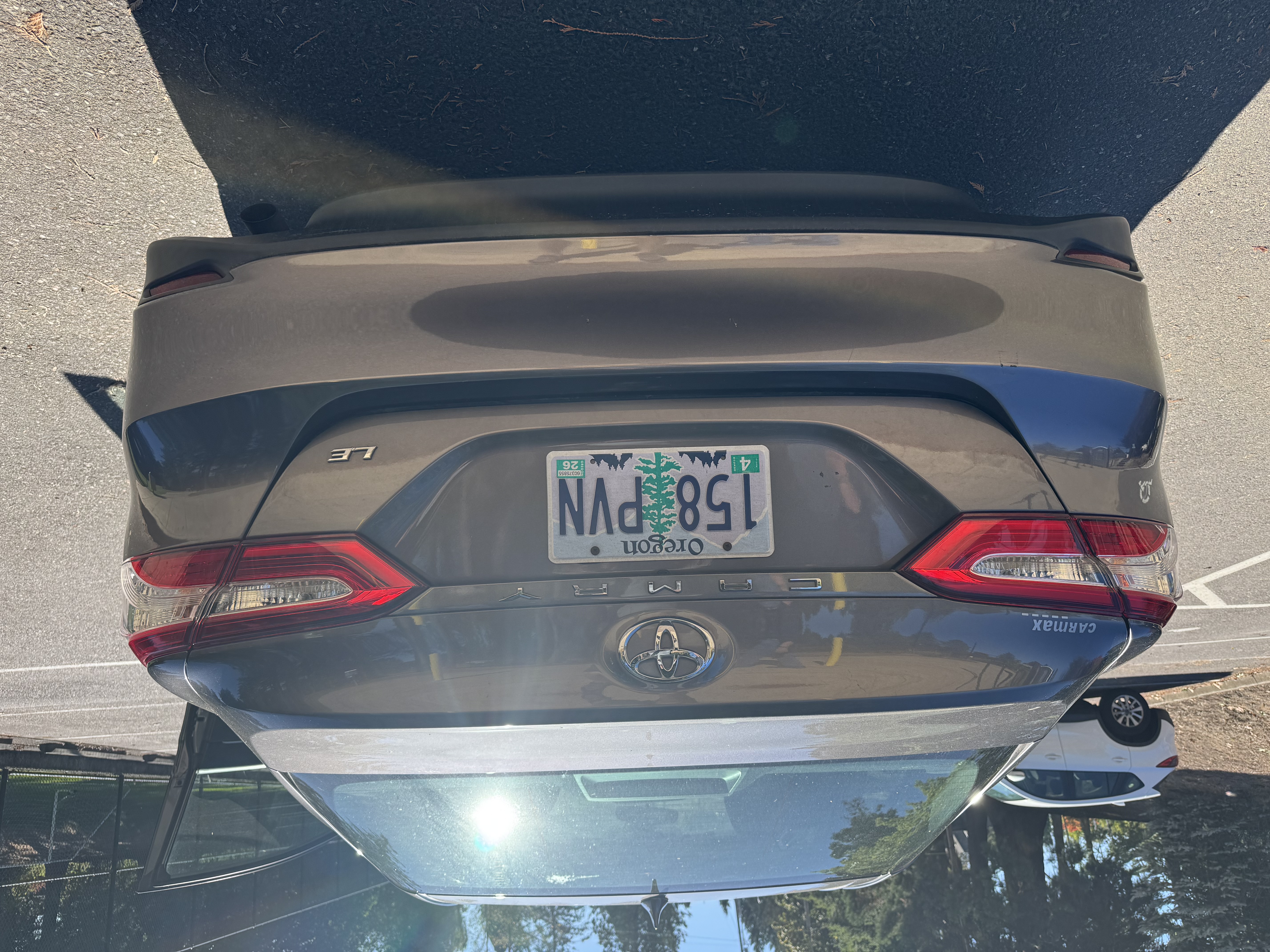 Used 2019 Toyota Camry LE FWD image 6