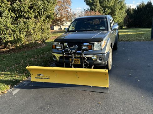 Used 2007 Nissan Frontier NISMO image 19