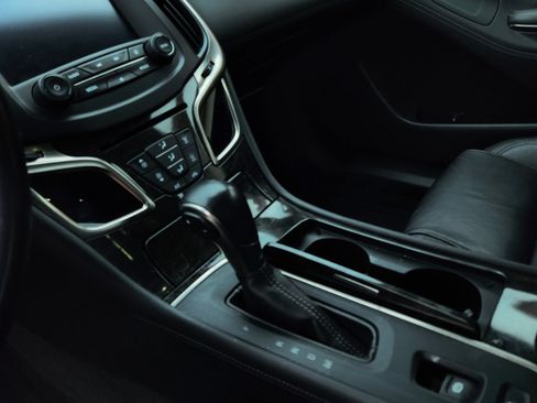 Used 2015 Buick LaCrosse Leather image 11