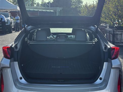 Used 2021 Toyota Prius Prime XLE image 4