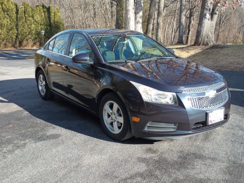 Used 2014 Chevrolet Cruze LT w/ Technology Package image 1