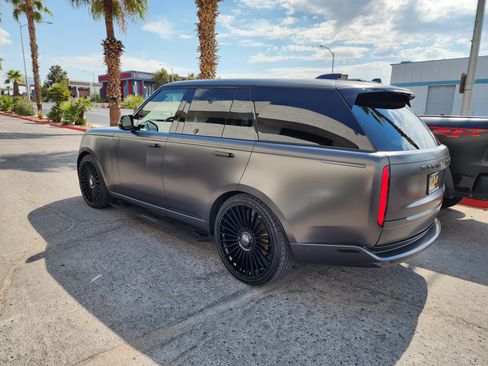 Used 2024 Land Rover Range Rover SE image 6