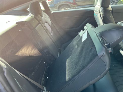 Used 2023 Tesla Model 3 Standard Range image 19