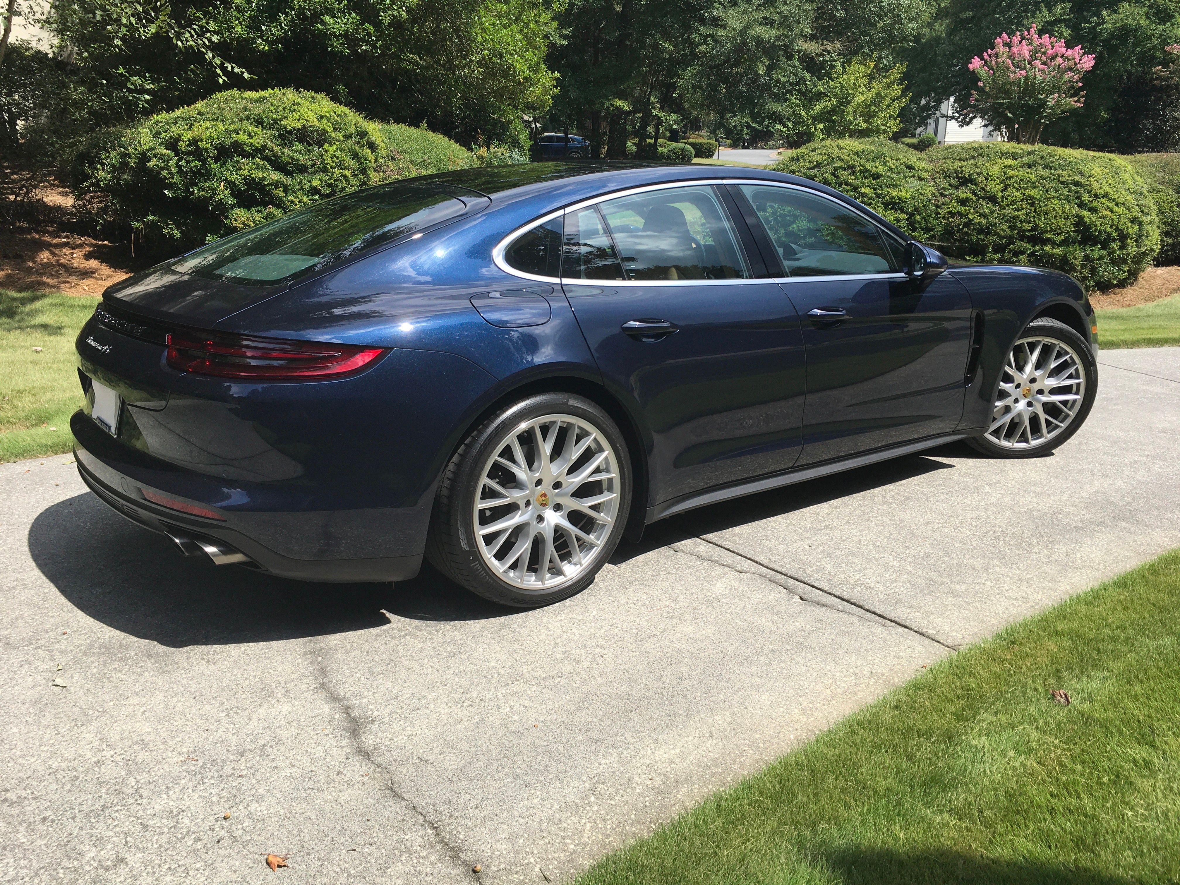 Used 2018 Porsche Panamera 4S AWD/4WD image 5