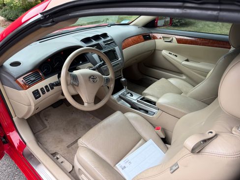 Used 2008 Toyota Solara SLE FWD image 2