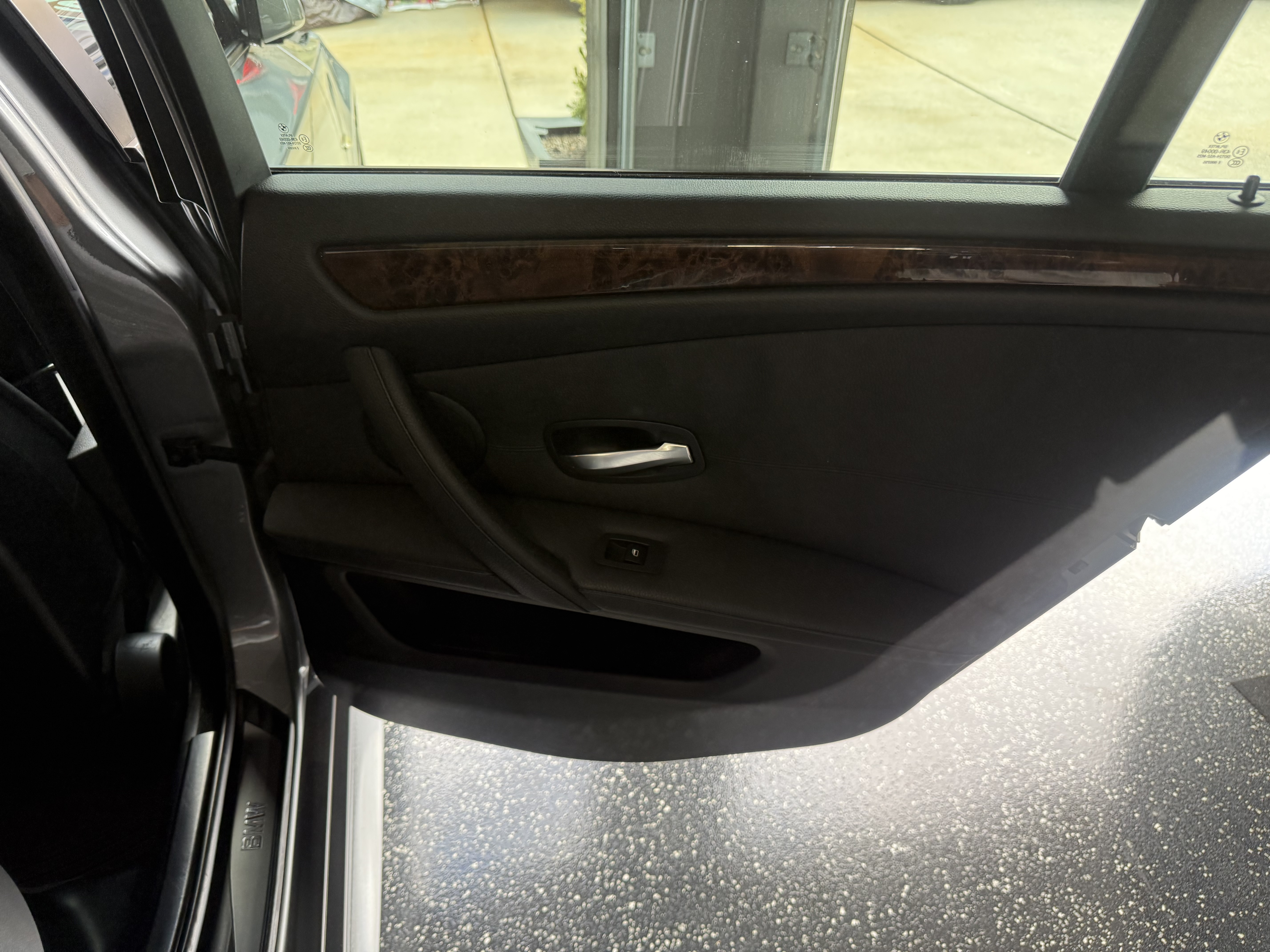 Used 2008 BMW 550i Sedan RWD image 17