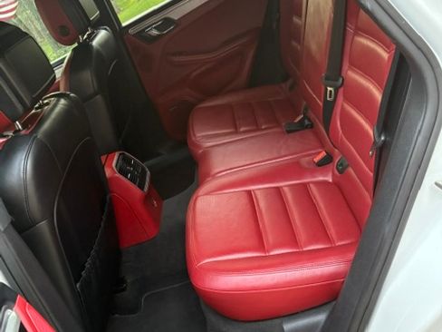 Used 2017 Porsche Macan GTS image 20