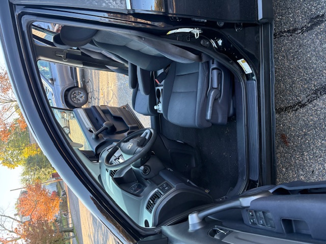 Used 2011 Honda CR-V LX image 10
