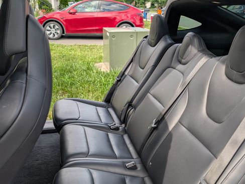 Used 2018 Tesla Model X 100D image 14