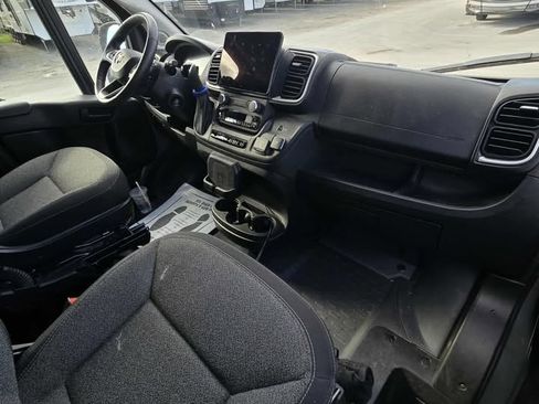 Used 2024 RAM ProMaster 3500 w/ Cold Weather Group image 10