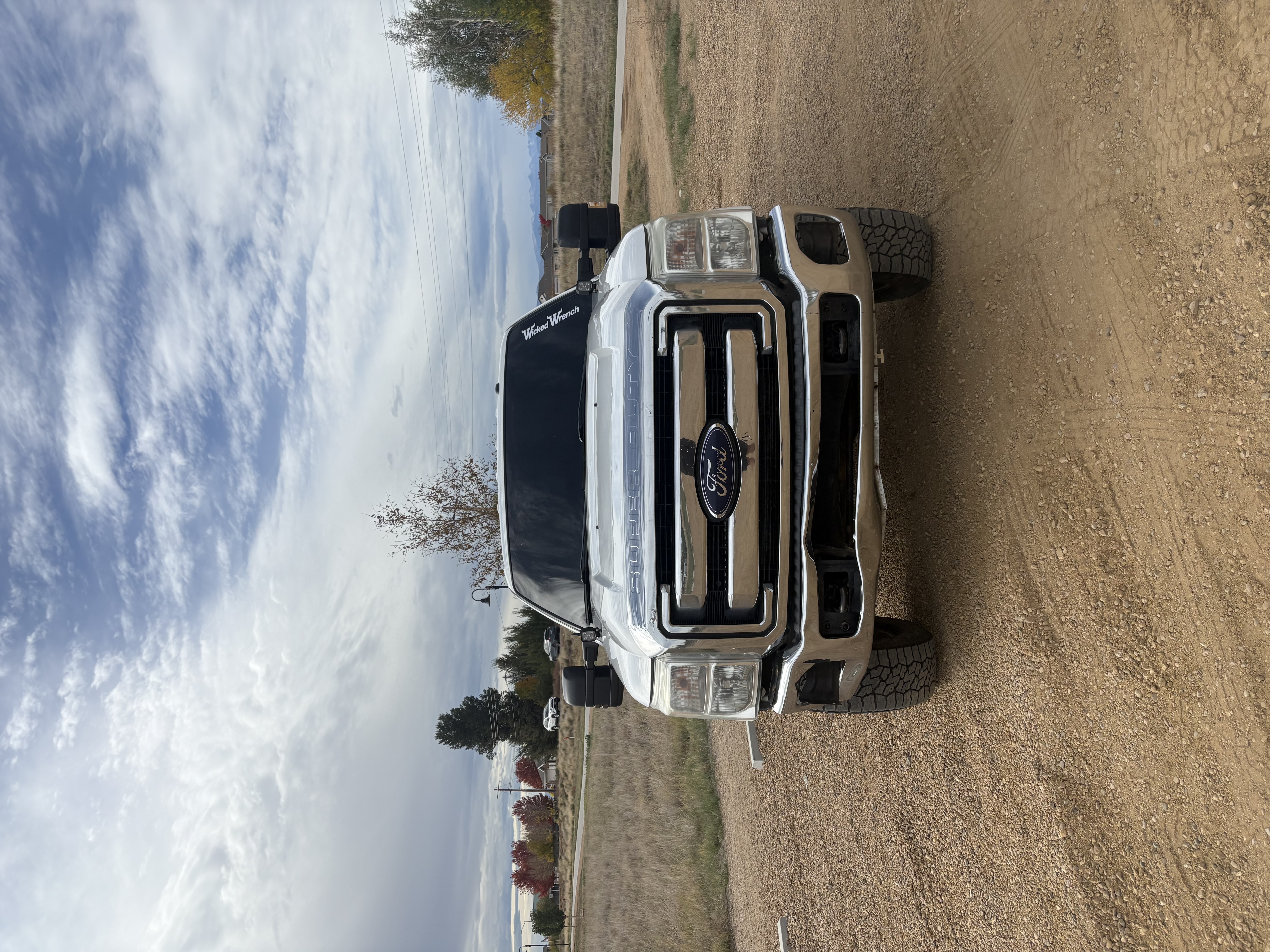 Used 2015 Ford F250 XLT w/ FX4 Off-Road Package AWD/4WD image 5