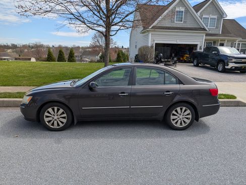 Used 2009 Hyundai Sonata Limited image 2